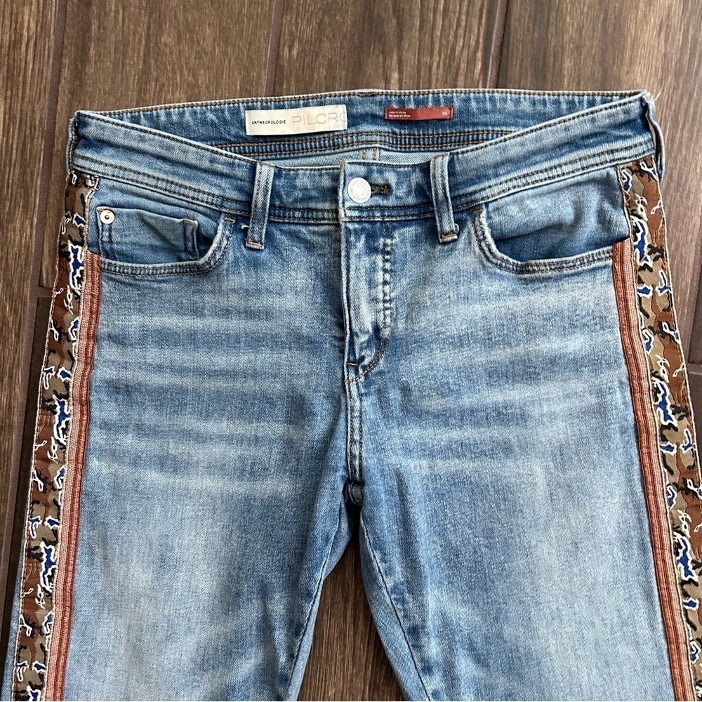 Anthropologie Pilcro Mid-Rise Slim Boyfriend Jeans Embroidered Camo Sz 26 - Picture 6 of 11